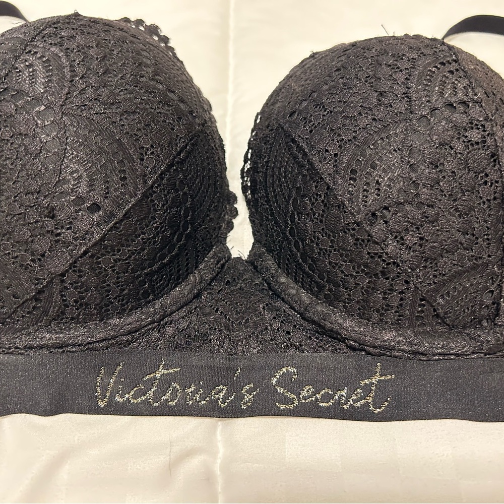 Victoria’s Secret T-shirt Push up Full coverage Bra - Size 34DD